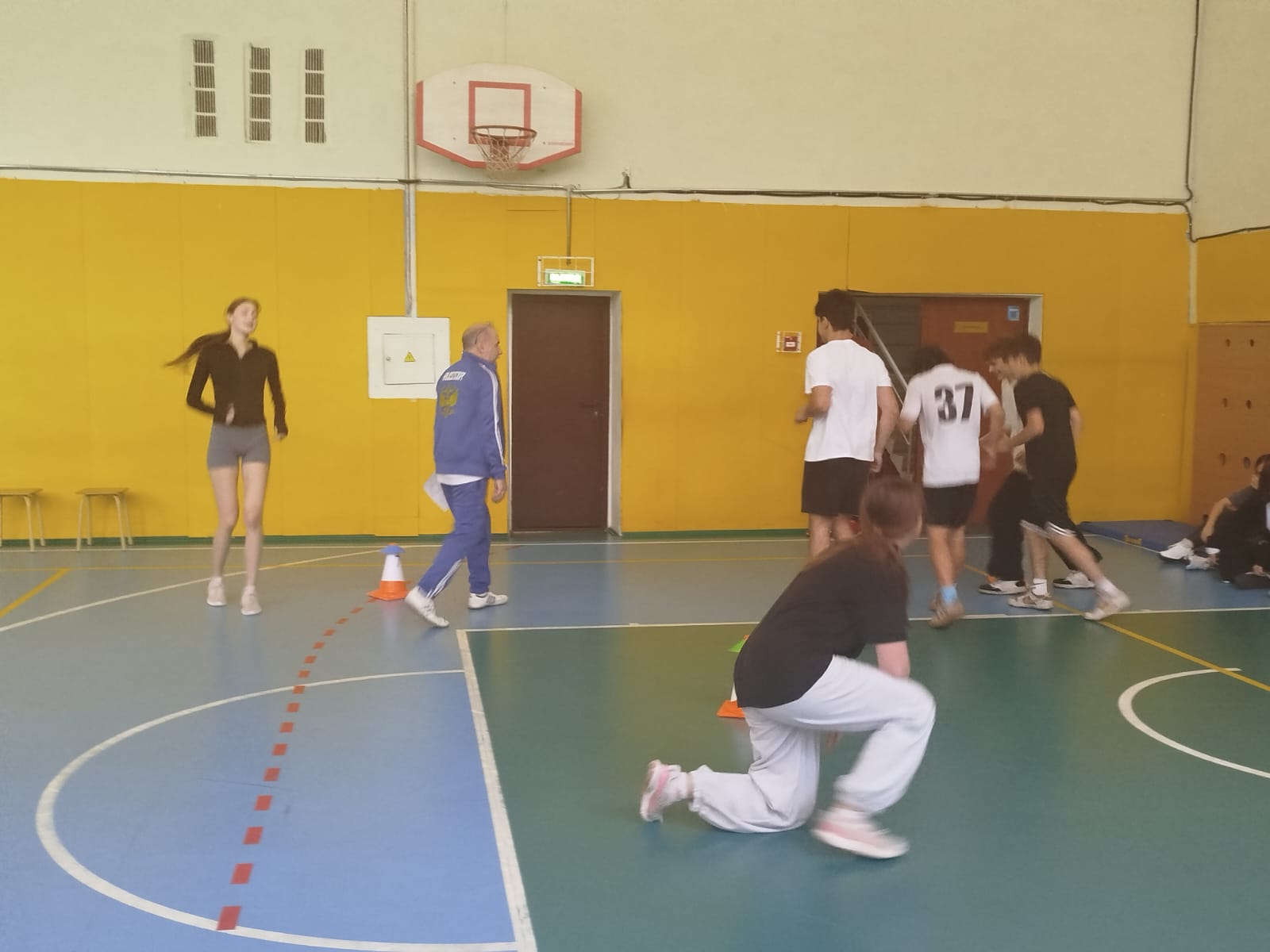 Урок физической культуры 2